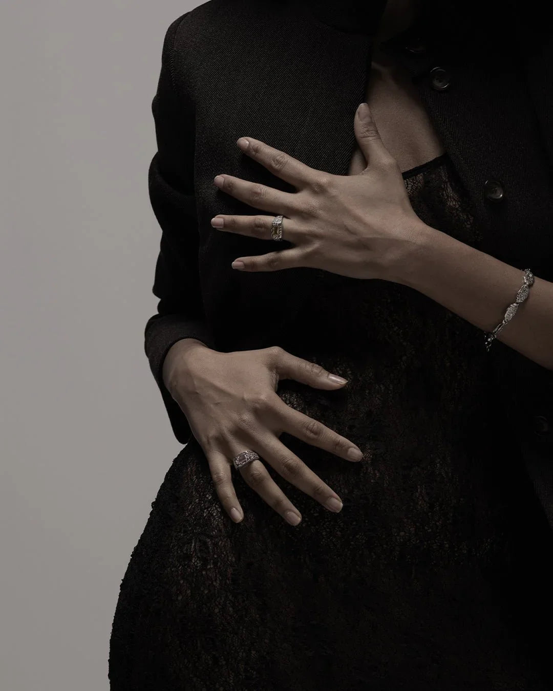 Lone Jewel - Ring - ARYKAI